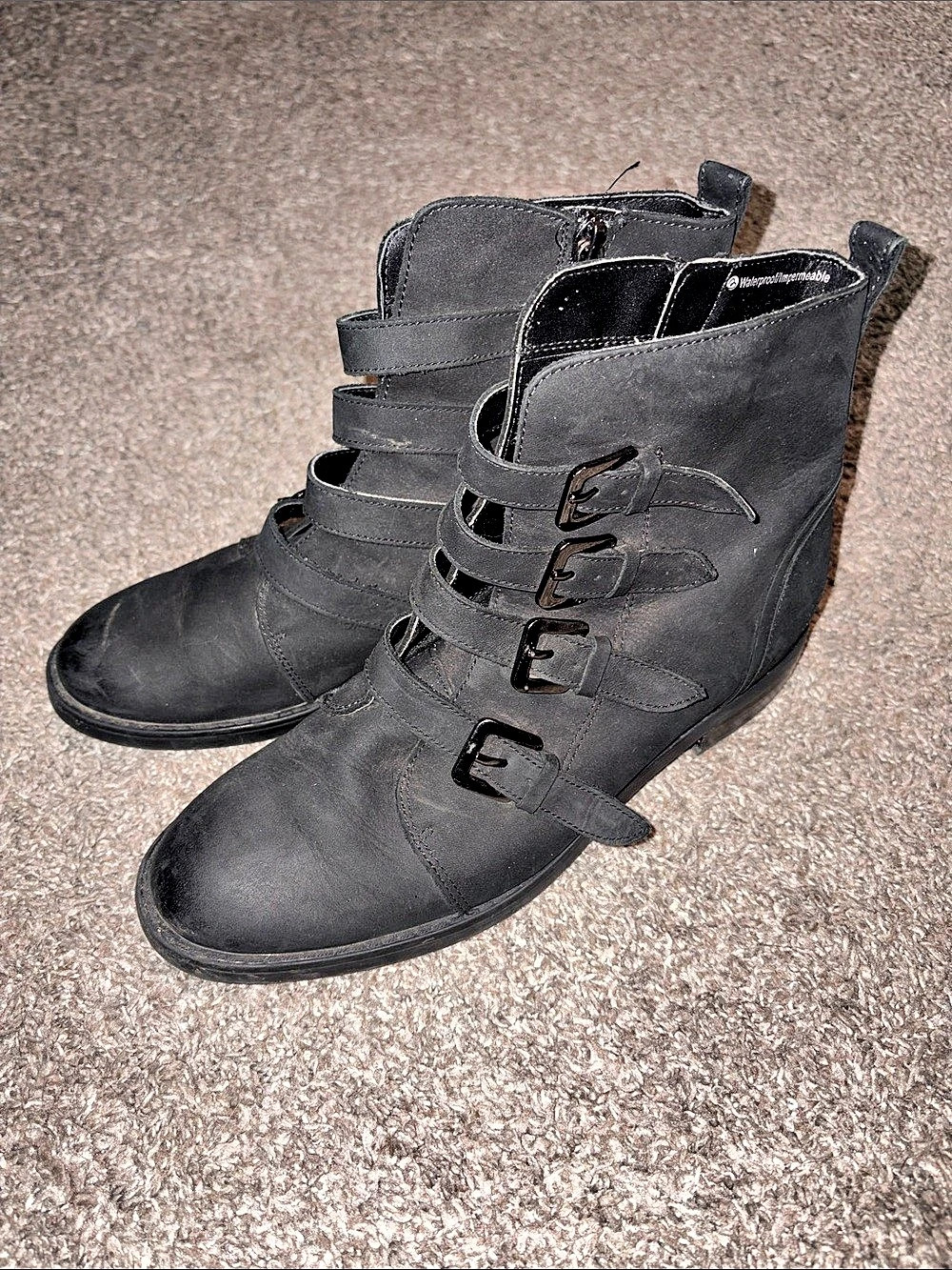 Biondo Black Leather Buckle Ankle Boots Size 8M